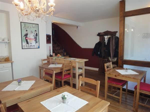 Bed & Breakfast 3 3*